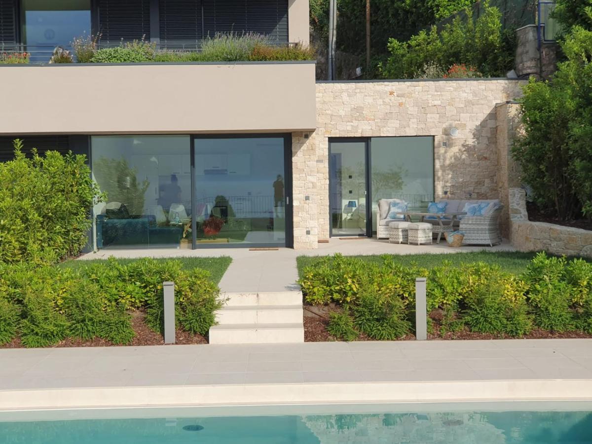 Apartamento Le Rocce Torri Del Benaco Exterior foto